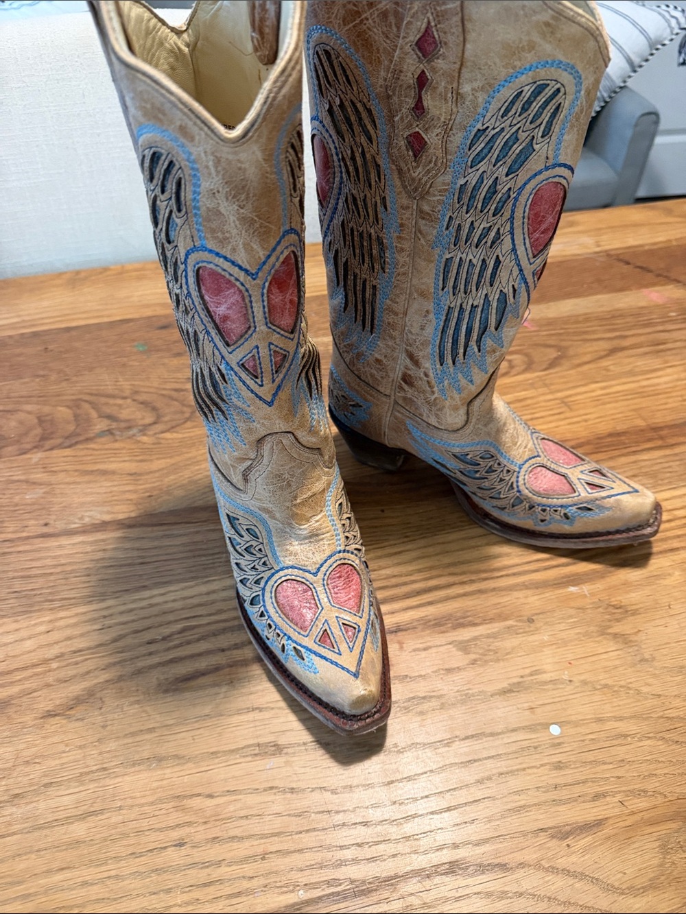 Corral Vintage Women’s Tan Leather Western Boots with red hear & blue embroidery